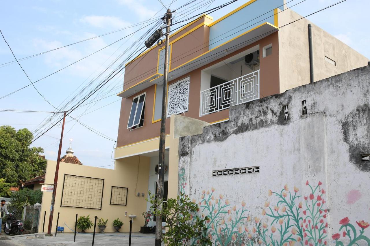 Reddoorz Syariah Near Suncity Mall 茉莉芬 外观 照片